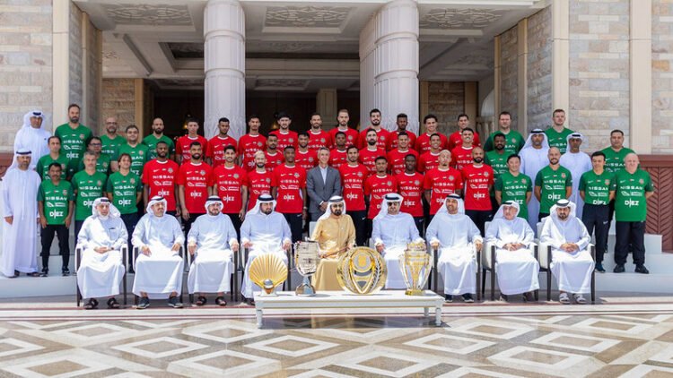 Mohammed bin Rashid receives the Shabab Al-Ahly team