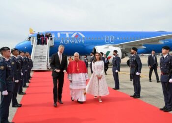 Cardinal Parolin: Pope in Spain to foster communion and encounter