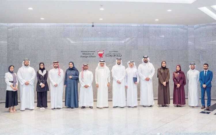 Gulf News | During his meeting with members of the Prime Minister’s program for developing government cadres.. the Minister of Foreign Affairs: Bahrain’s foreign policy works to spread world peace, protect human rights, and promote sustainable development