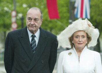 Bernadette Chirac, the ‘last queen of France’ who became accustomed to her husband’s infidelities, had fun at the Saint Tropez festivities and adored the singer Mika
