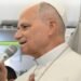 The apostolic journey of Leo XIV to Spain – Madrid – On the plane the Pope greets the over 80 journalists who accompany him – The Church has a message for everyone