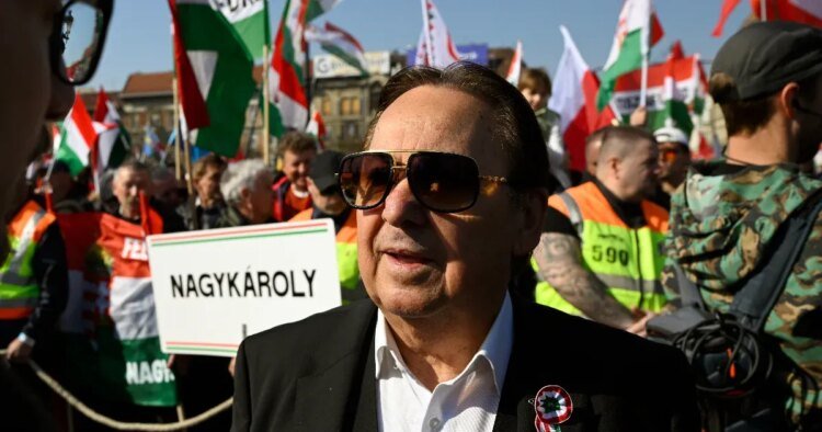 Telex: According to an email exchange, the Ádám Fásy had a say in the content of the paper discrediting Borkai, the Fásy reject this