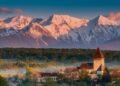 The most photogenic Saxon church in Romania enlivens the village of Hosman. Why do the Saxons from the foothills of Făgăraș return home