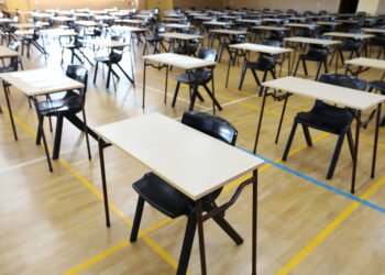 Secondary school leaving exams start with maths, art and Dutch