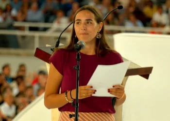 The harsh testimony of a young woman during the Pope’s vigil in Barcelona: "How can I forgive my father?"
