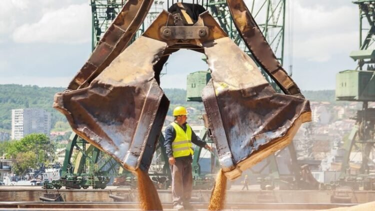 Unctad warns: Geopolitical crises threaten global recovery – the Real Time