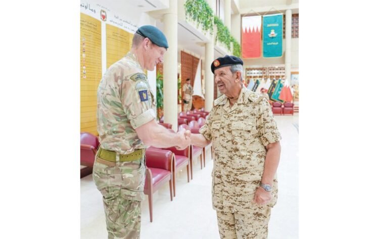 Gulf News | The Commander-in-Chief praises the military cooperation between Bahrain and the United Kingdom