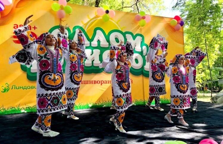 Dancing, competitions and vitamins. Tajiks spent the spring at the “Salom, Tobiston!” festival.