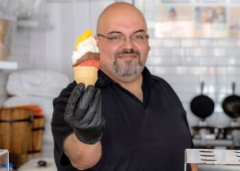 Ice cream with the taste of memories.. Generations pass on the secret of the craftsmanship from Acre to Sharjah
