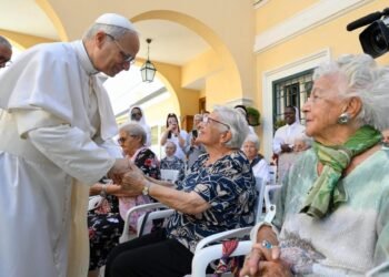 Pope to grandparents and elderly: God’s loving eyes are upon you at all times