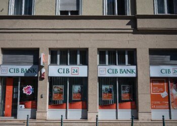 Telex: He became a victim of bank fraud, then he noticed that his bank basically allows transfers of HUF 200 million per day
