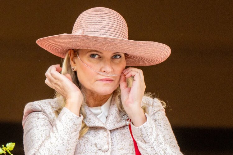 Princess Mette-Marit of Norway, successfully operated on for a lung transplant
