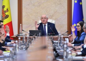 Utility tax, excise tax on soda and +500 lei to salary. How the Moldovan authorities propose to change the tax system