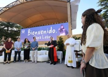 Over 1,700 voices joined as one in the anthem for Pope Leo’s visit to Spain