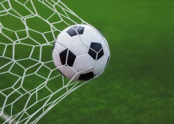 L&R United record another win
