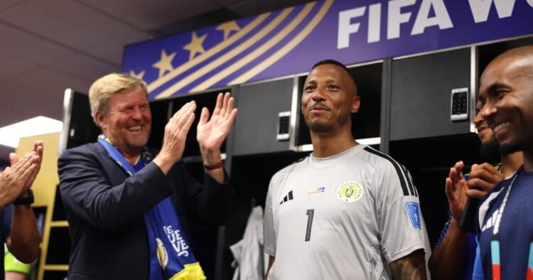 Telex: The Dutch king also applauded the Curaçao goalkeeper who caught everything against Ecuador
