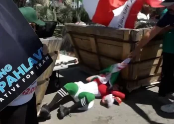 Attack on a woman carrying the Iranian flag before the match against Belgium