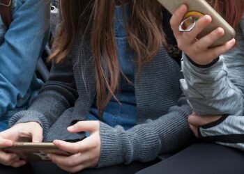 N.S. banned cellphones in classrooms 2 years ago. Here’s how it’s going