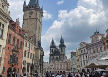 Vatican Radio takes part in European media summit in Prague