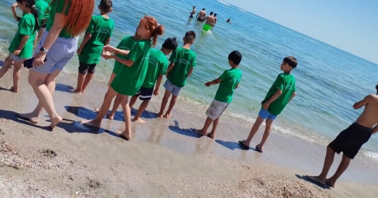 “Wow, that’s big.” How a small village school managed to completely eliminate school dropouts and send its students to the sea with European money