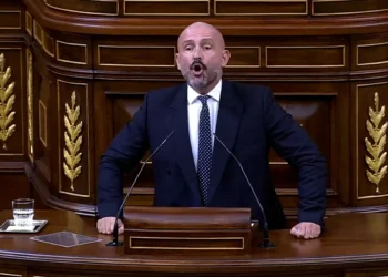 "Yes, I am from the PP and I am a faggot!": Jaime de los Santos points out the "homophobia" of the PSOE