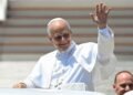 Pope at Audience: Let us be transformed by the Eucharistic mystery
