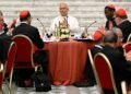 The work of the extraordinary consistory continues in the Paul VI Hall – More strength to the common commitment for peace – In the afternoon the dialogue of the cardinals with Pope Leo XIV and his final speech