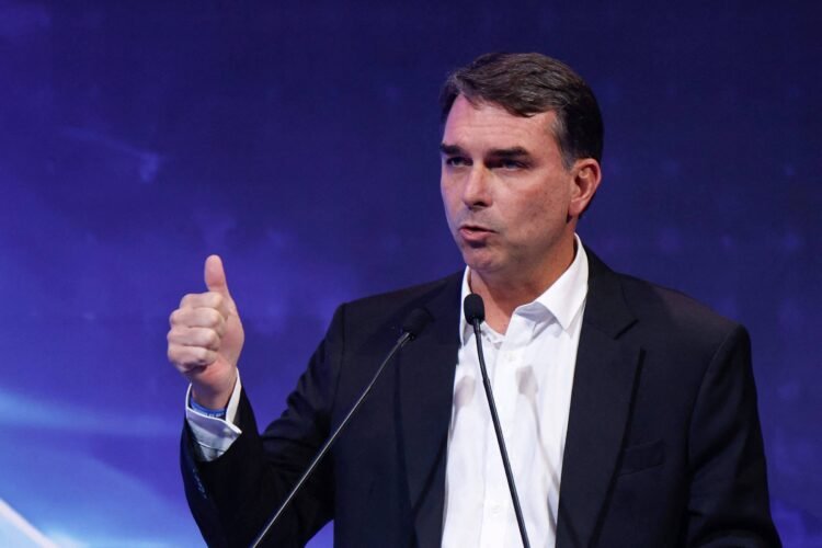 Flávio says he prays for a qualified deputy after Michelle’s video – 06/27/2026 – Politics