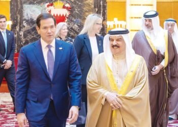 Gulf News | Strengthening Bahraini-American cooperation economically and defensively. The King discusses with the US Secretary of State the latest developments in the regional and international situation