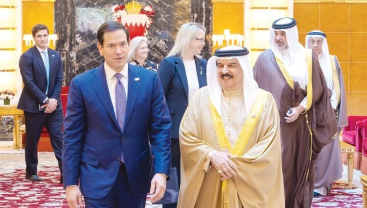 Gulf News | Strengthening Bahraini-American cooperation economically and defensively. The King discusses with the US Secretary of State the latest developments in the regional and international situation
