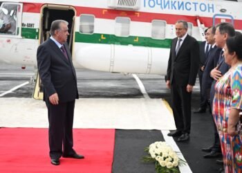 Emomali Rahmon opened a new airport building, a sanatorium for orphans and a house for tourists in Khovaling