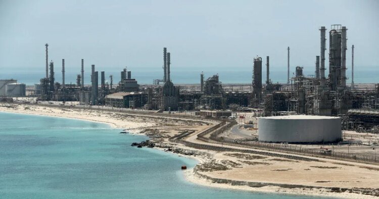 Telex: The helicopter of the fifth most valuable company in the world crashed in Saudi Arabia, 14 people died