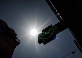 After heat wave, Paris has overloaded funeral homes – 06/29/2026 – Environment