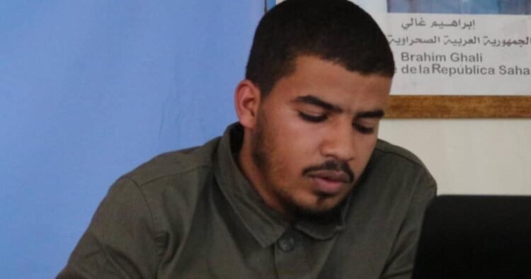 Presenting a summary of an anthropological study on the personality of the bomber of the Sahrawi revolution before members of the National Council