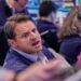 Unexpectedly weak forecast pushes AI stocks down