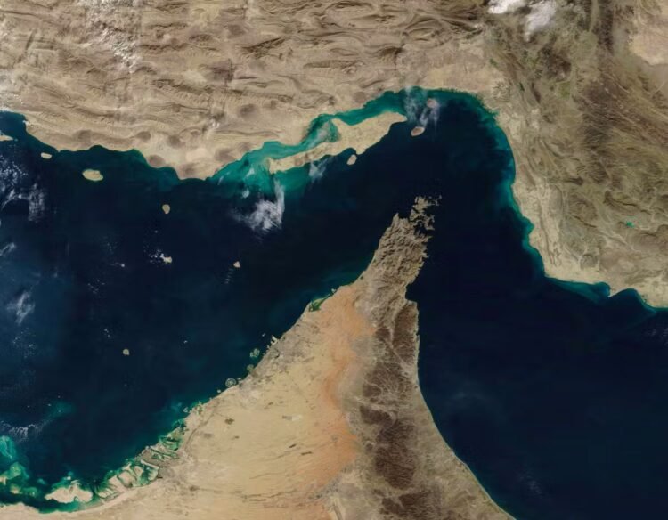 Strait of Hormuz: Iran claims sole control of the strait