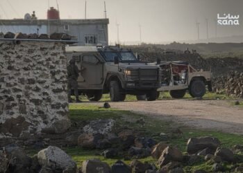 Israeli occupation forces raid homes in southern Quneitra