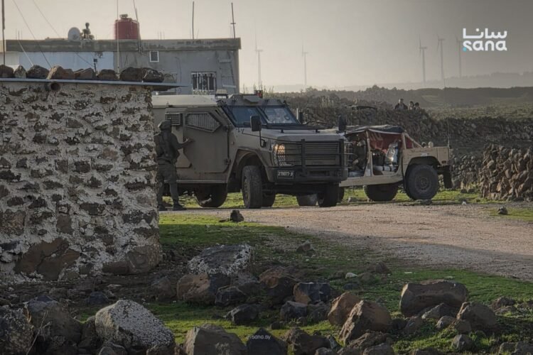 Israeli occupation forces raid homes in southern Quneitra