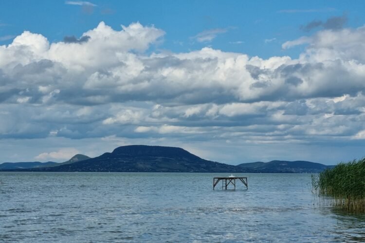 “Monkey Island” Sandbar Reappears in Lake Balaton as Water Levels Drop