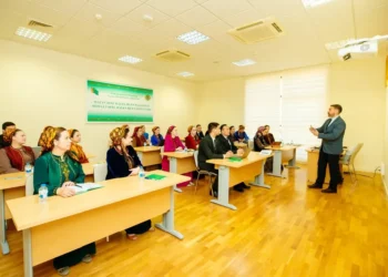 The US Embassy in Ashgabat organized an ELS course for the Turkmen State University