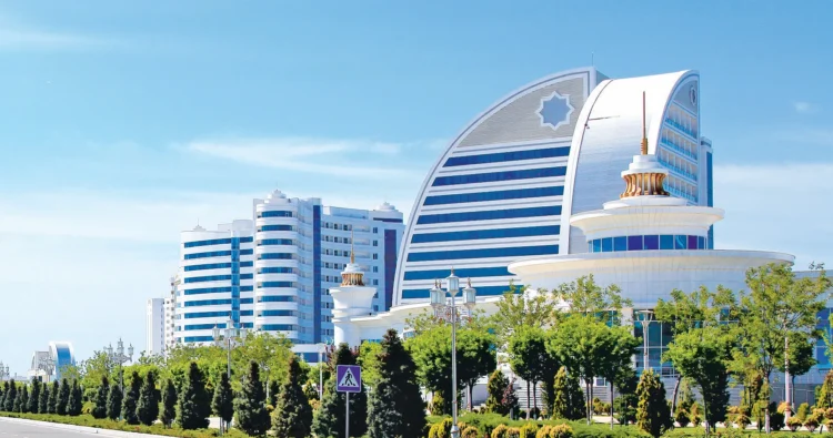 There are more than 30 recreational facilities in the “Awaza” tourist zone