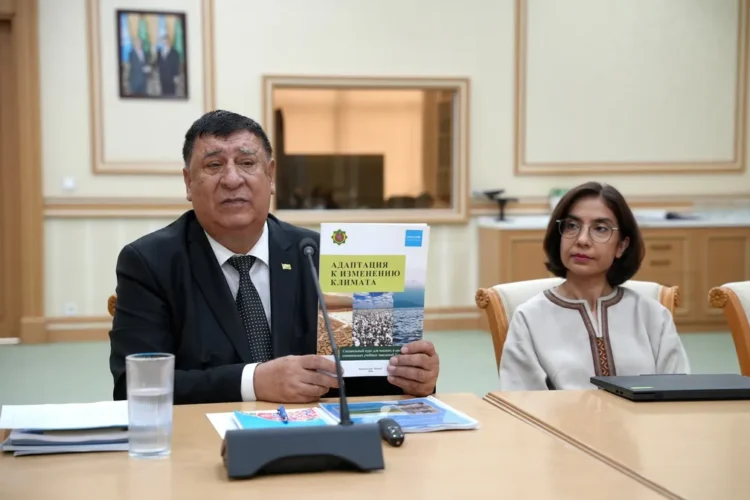 UNICEF presented a special course on climate change adaptation for universities in Turkmenistan