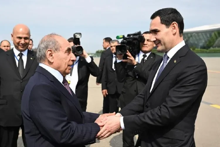 The President of Turkmenistan began a state visit to Azerbaijan