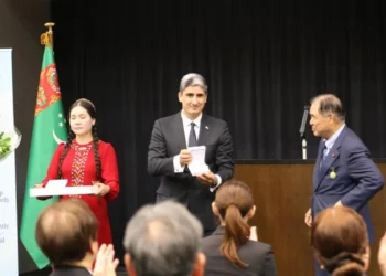The former chairman of the Japanese-Turkmen Parliamentary Friendship League was awarded a medal of Turkmenistan