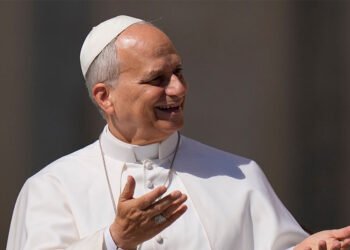 It seems that even the Pope is not impressed: Ferrari presented Luce in the Vatican (VIDEO)