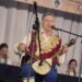 20 contestants compete for the title of the best fiddler