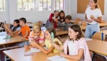 Poland moves against screen addiction.. Banning smartphones in schools is close to being implemented