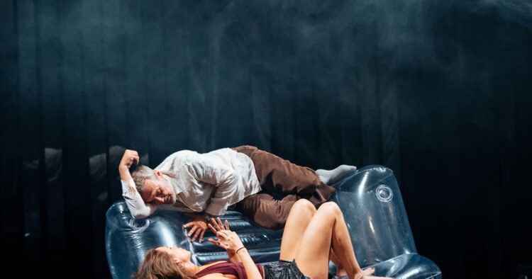 “Una” at the Theater Fest: Is freedom a choice without consequences or does it have a price?