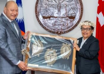 King visits Marshall Islands | Matangi Tonga