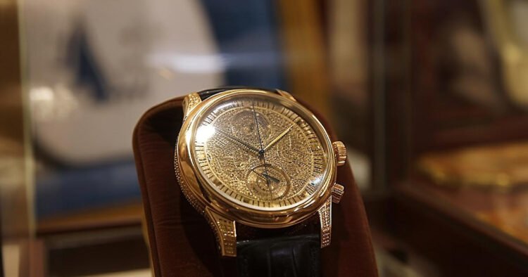 The record price of gold is pushing luxury watches into hot springs